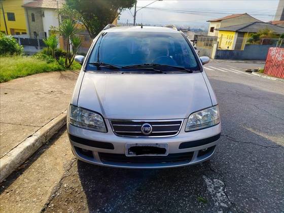 FIAT IDEA 1.4 MPI ELX 8V FLEX 4P MANUAL FIAT IDEA 1.4 MPI ELX 8V FLEX 4P MANUAL